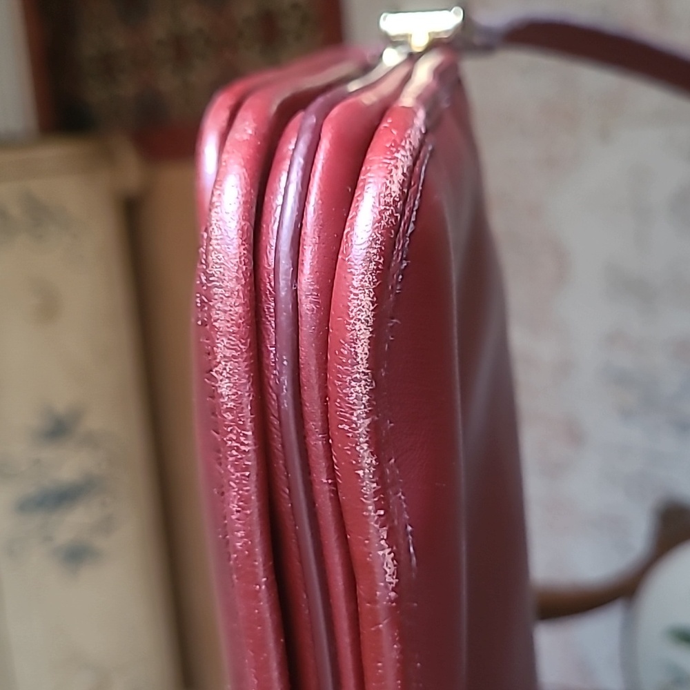 Vintage Etienne Aigner Leather Crossbody satchel brief in Oxblood red - Picture 11 of 16